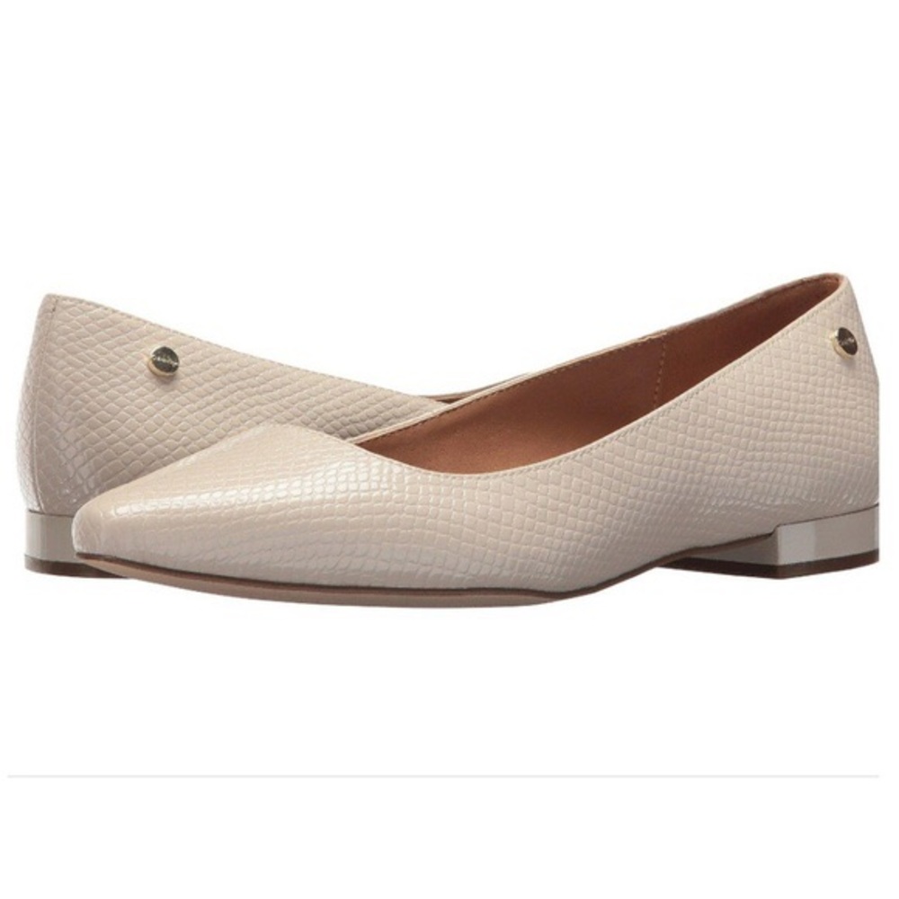 Calvin Klein Emerin Nude Flats EUC Sz 8.5
